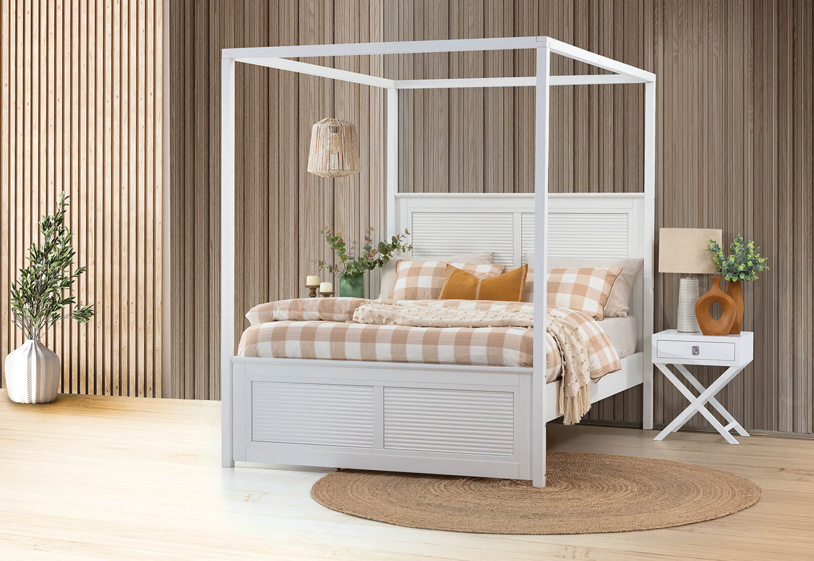 LOCKLYN - 4 Post King Bed LOCKLYN